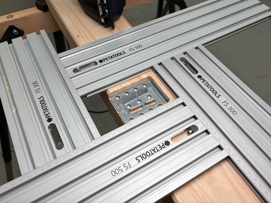 Balkenverbinder mit der Oberfräse einlassen